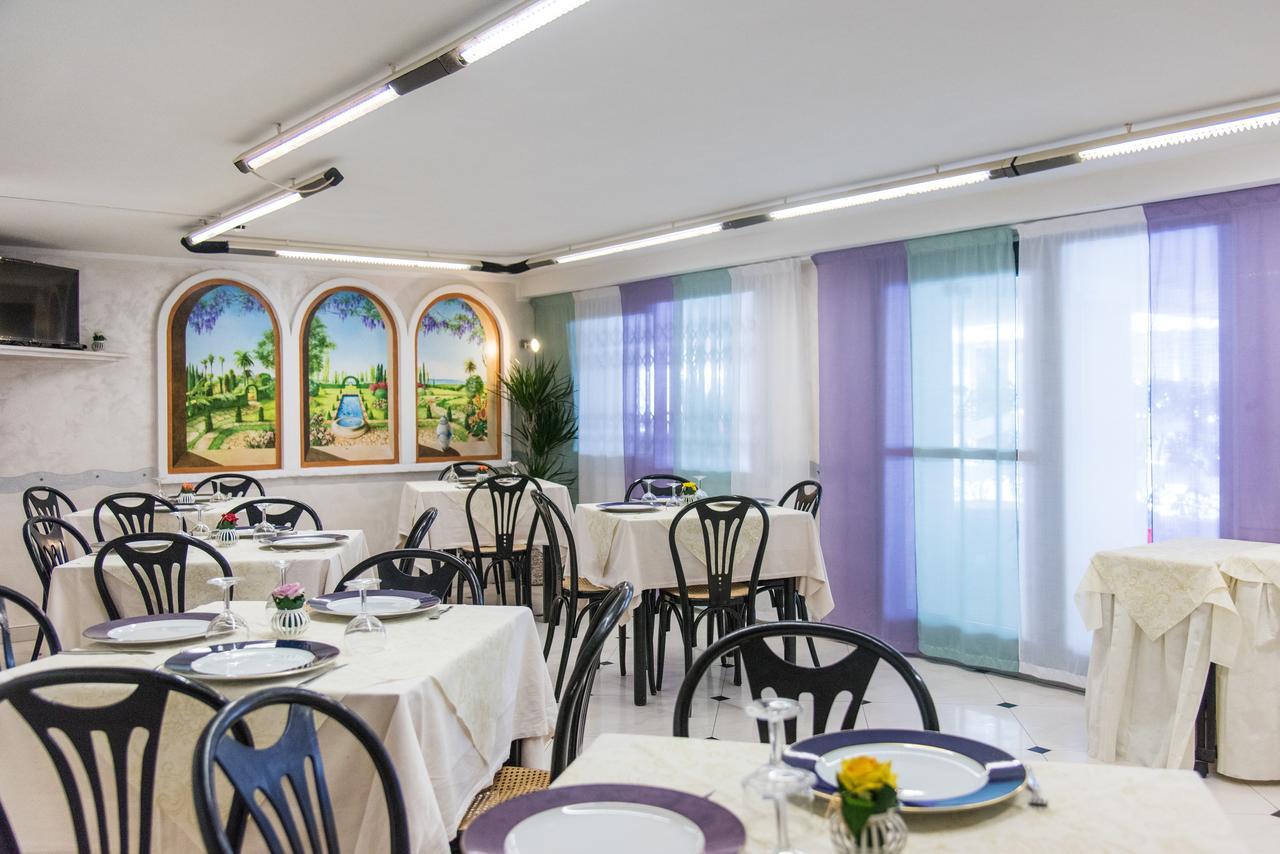 Hotel Nuovo Giardino Rimini Dış mekan fotoğraf