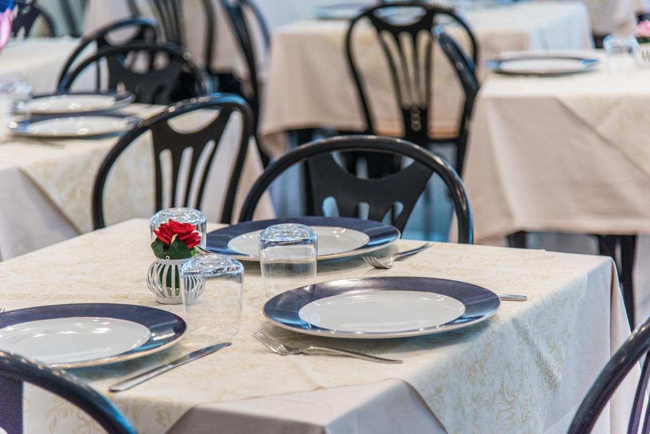Hotel Nuovo Giardino Rimini Dış mekan fotoğraf